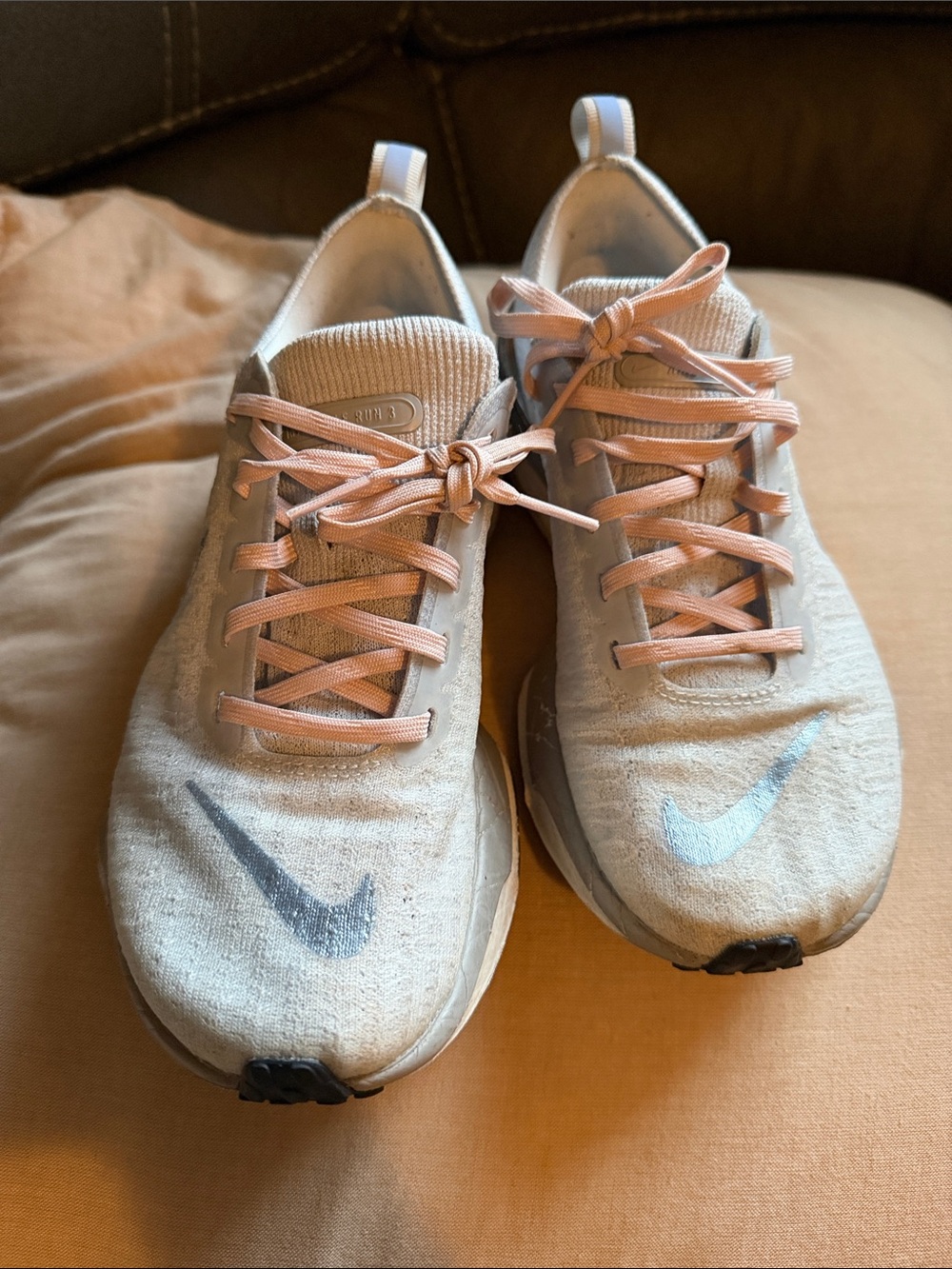 Nike Women’s Pink and Light Blue Invisible Run 3 Running Sneakers size 7